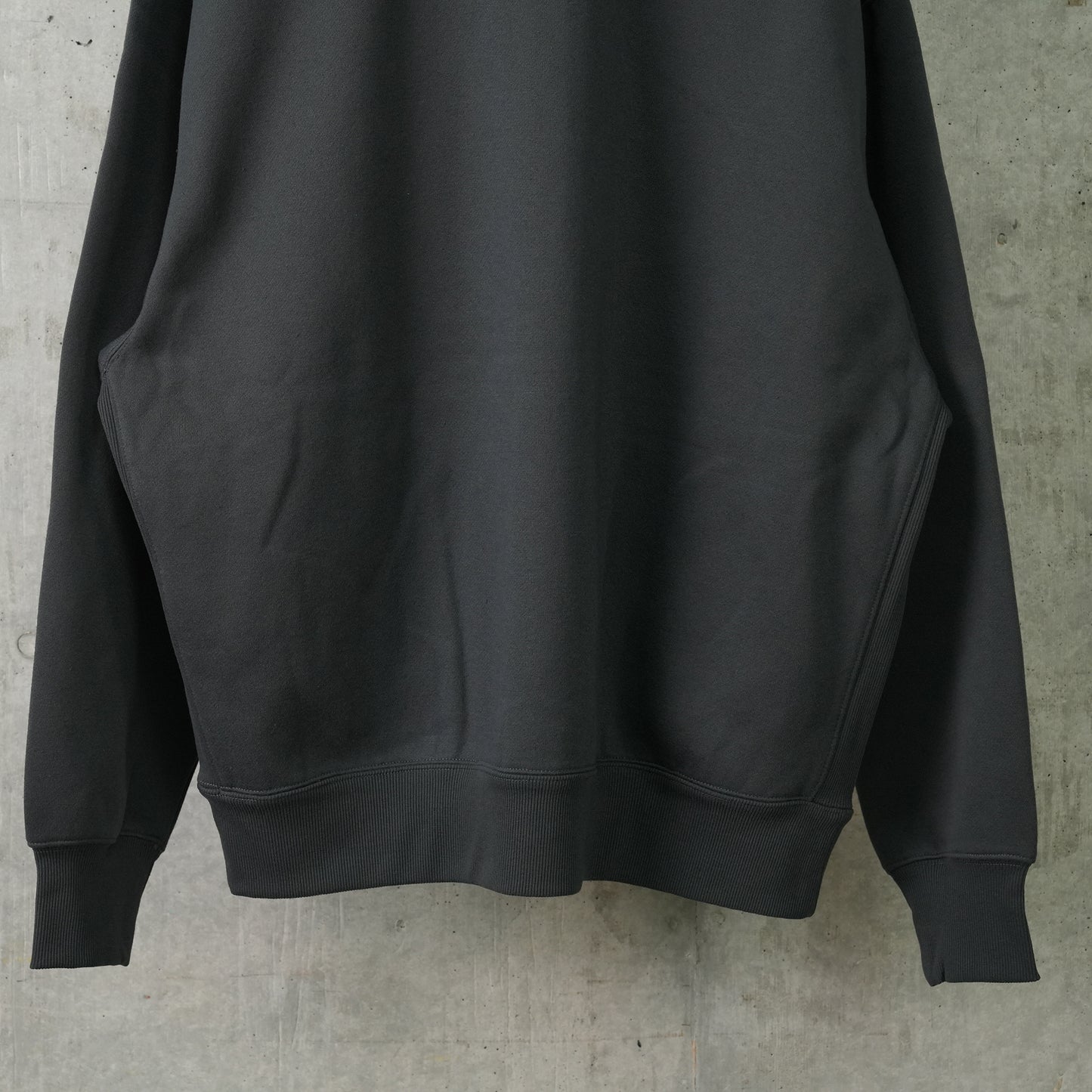 TECH SWEAT SNAP PULLOVER / CHARCOAL