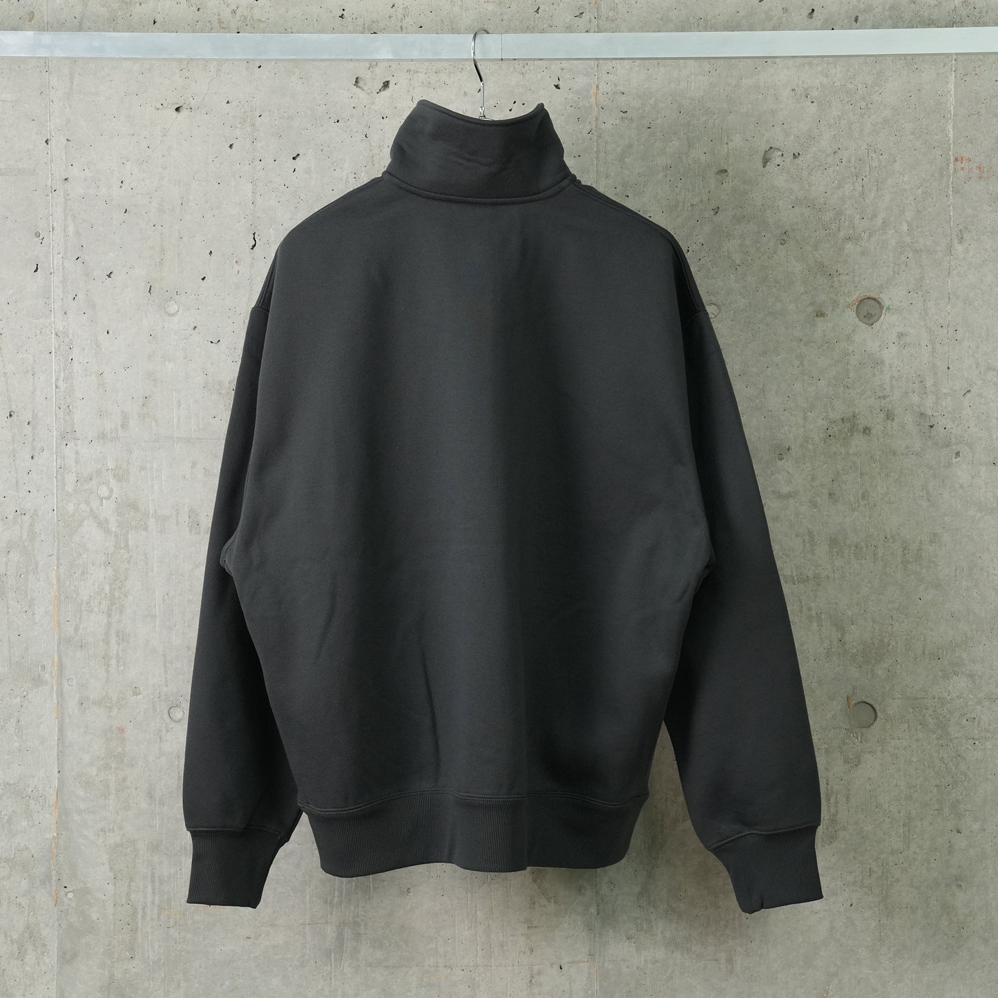 TECH SWEAT SNAP PULLOVER / CHARCOAL