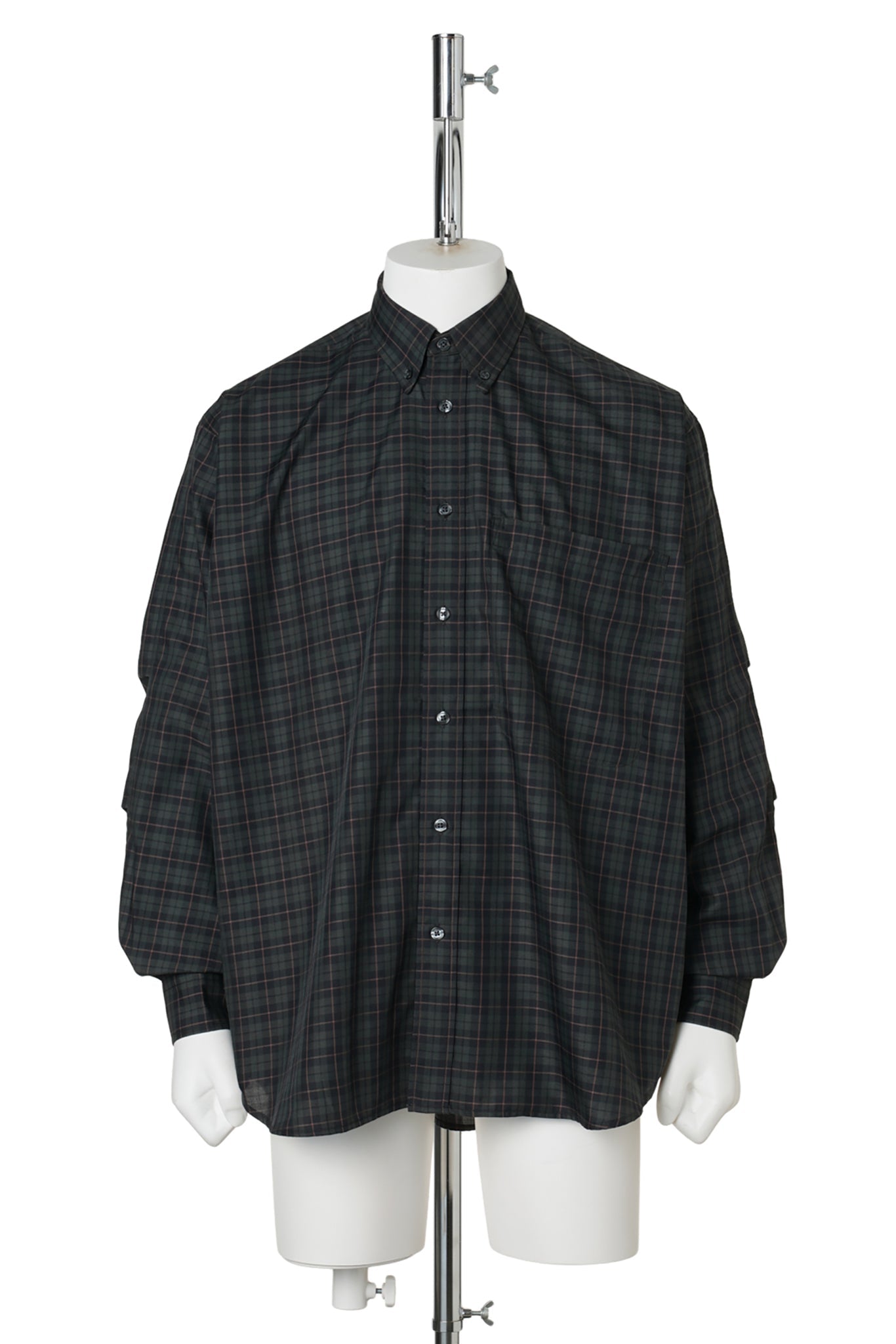 TECH BUTTON DOWN SHIRT L/S PLAIDS / CHARCOAL