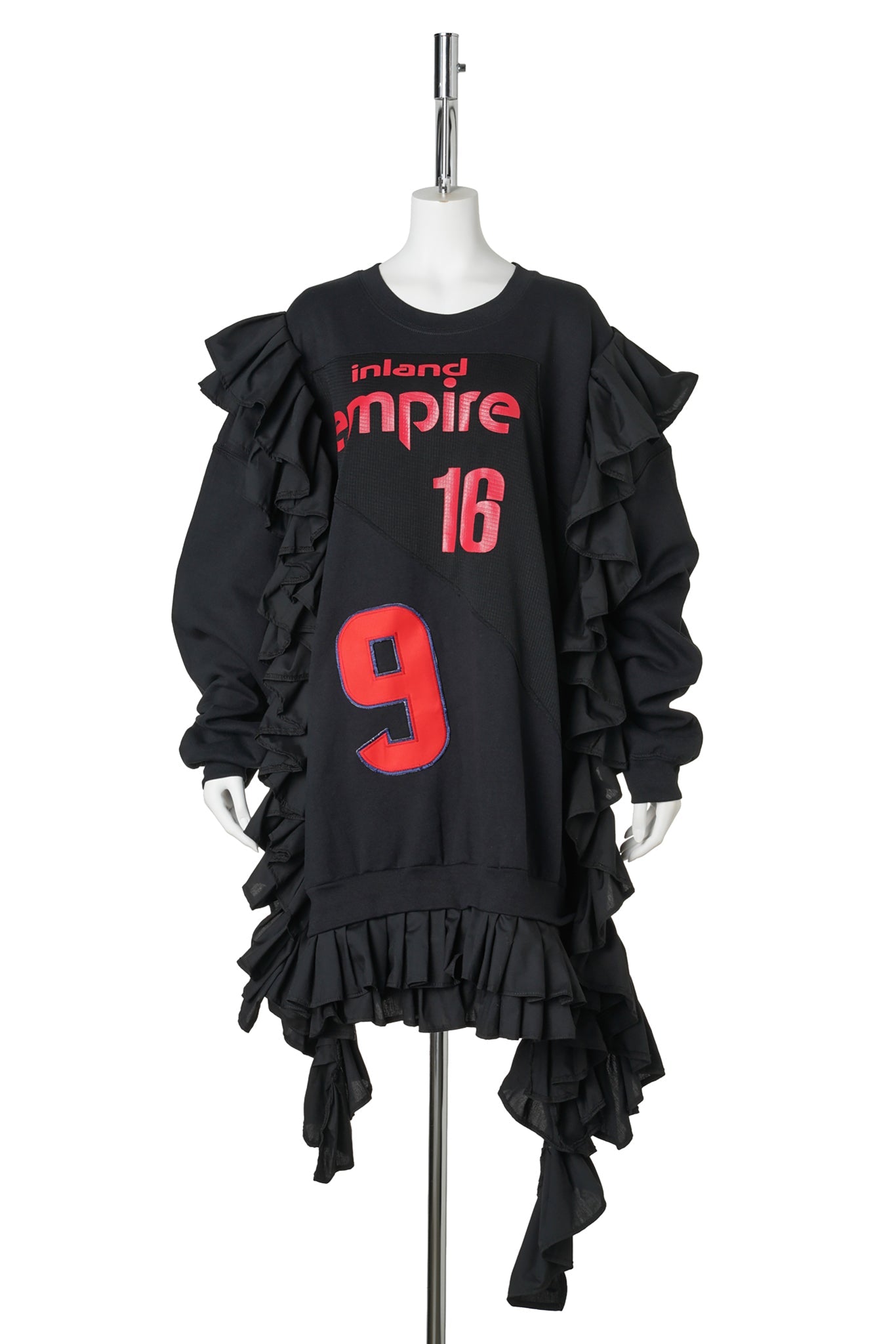 EMPIRE 16 / BLACK
