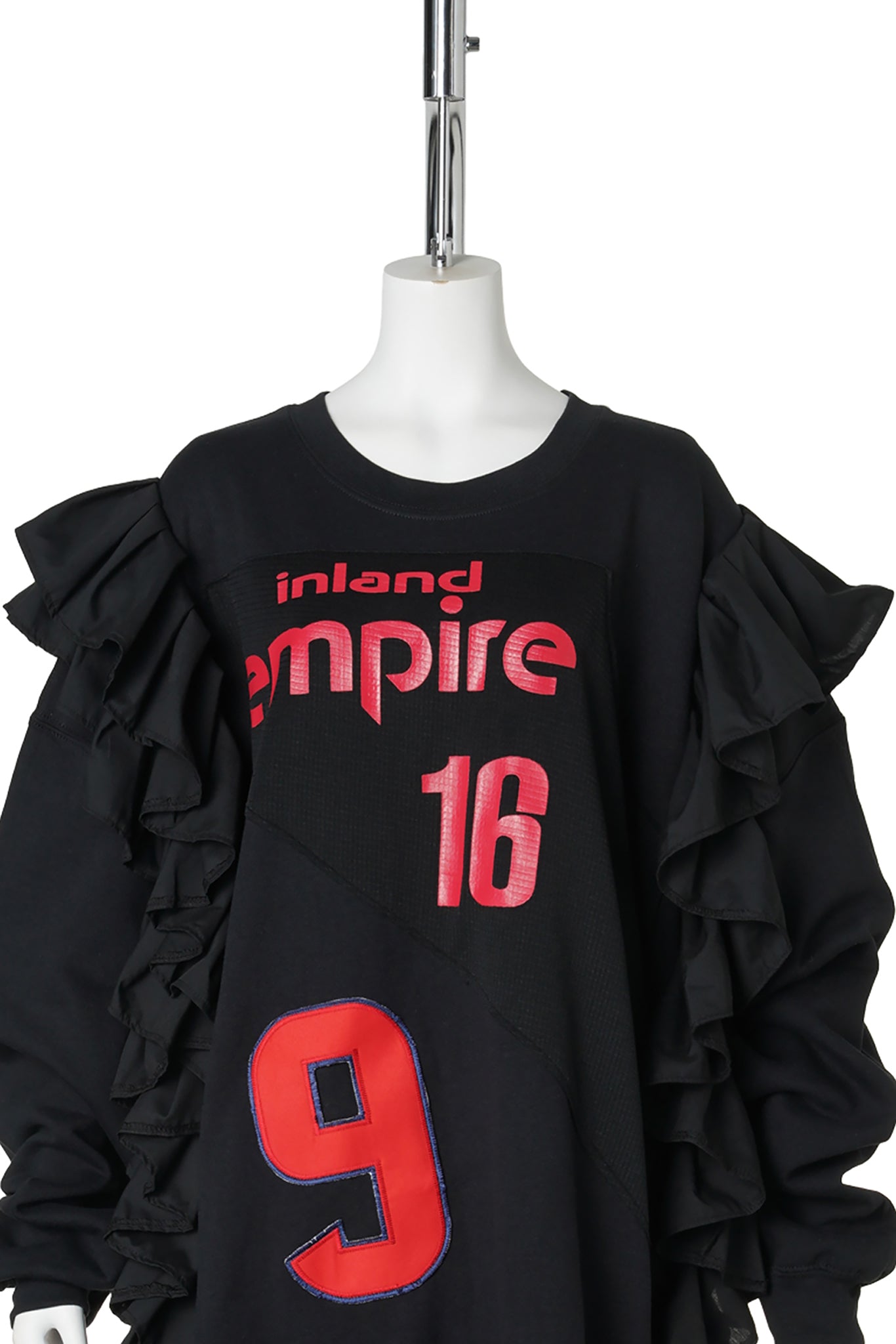 EMPIRE 16 / BLACK