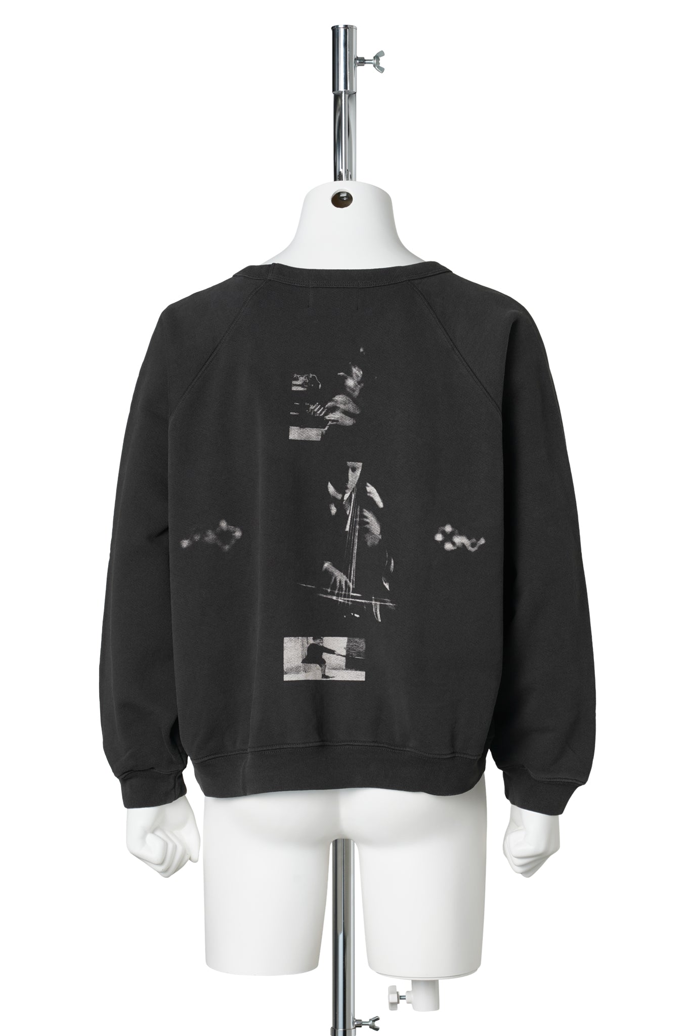 L'UNIVERSITÉ DE ZURICH RAGLAN CREWNECK / FADED BLACK