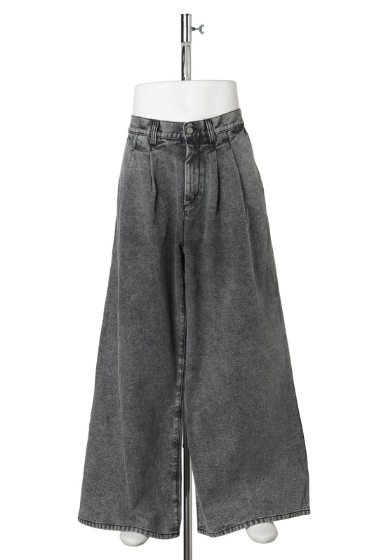 UNISEX PLEATED JEANS / BLACK