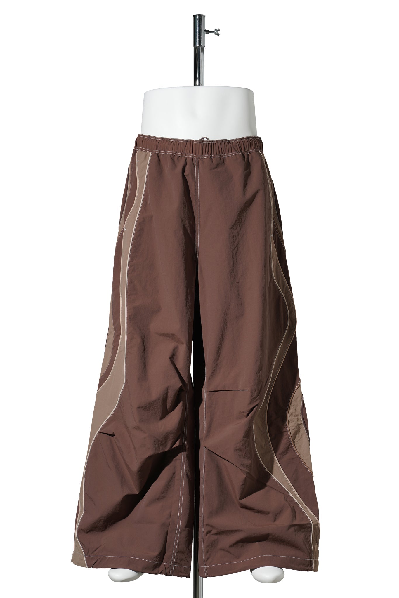 UNISEX UFO TRACK PANTS WOVEN / BROWN