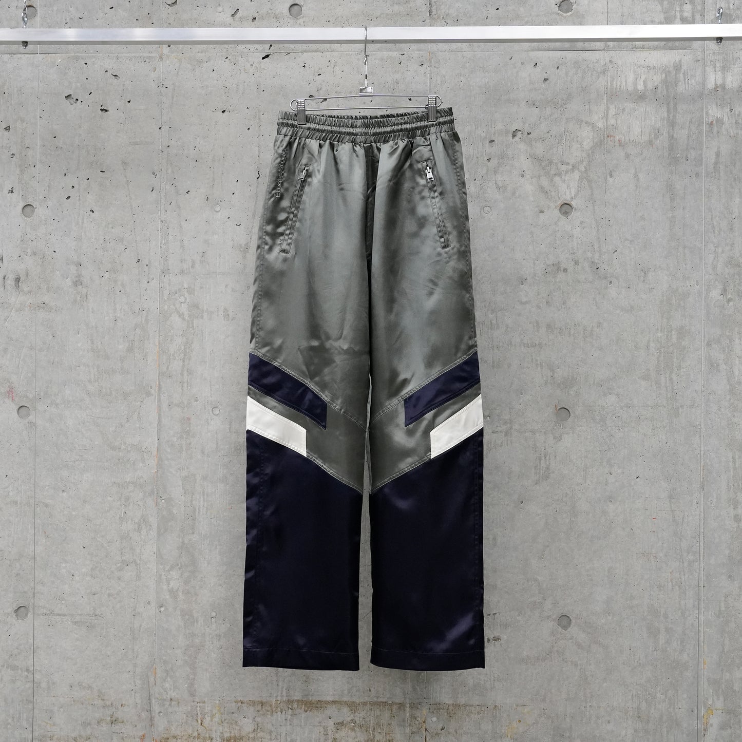 TRACK SUIT PANT / GRAY