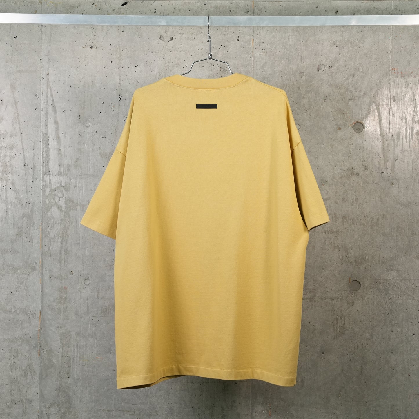 HEAVY CREWNECK TEE / AMBER