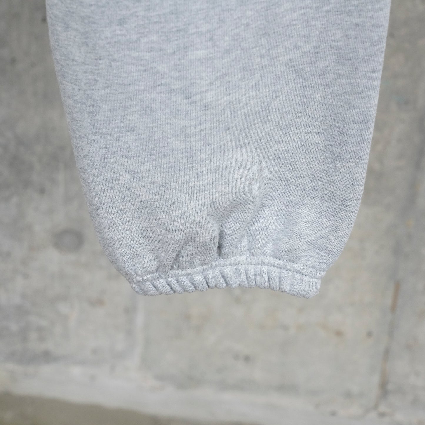 FLEECE ESSENTIAL SWEATPANT / LIGHT HEATHER GRAY