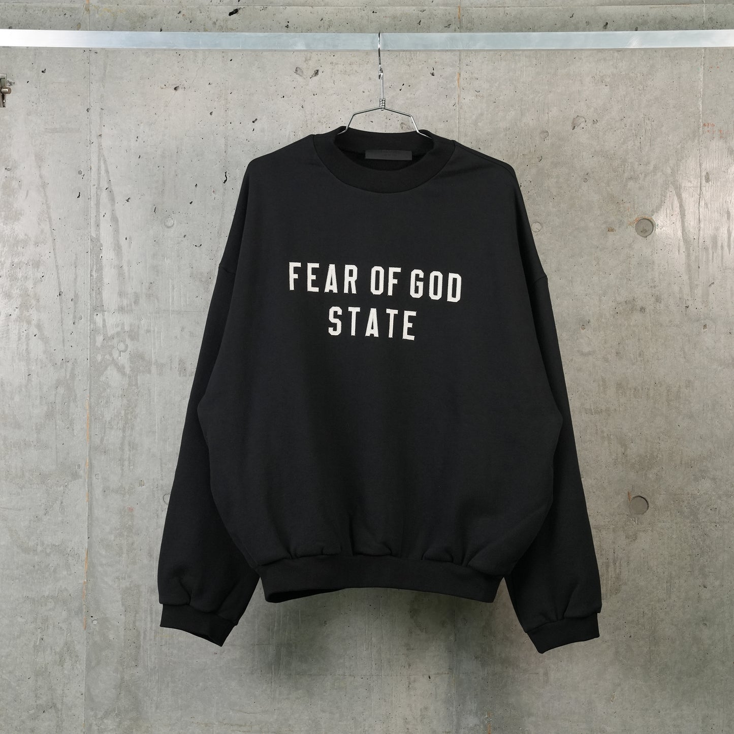 HEAVY FLEECE CREWNECK / BLACK