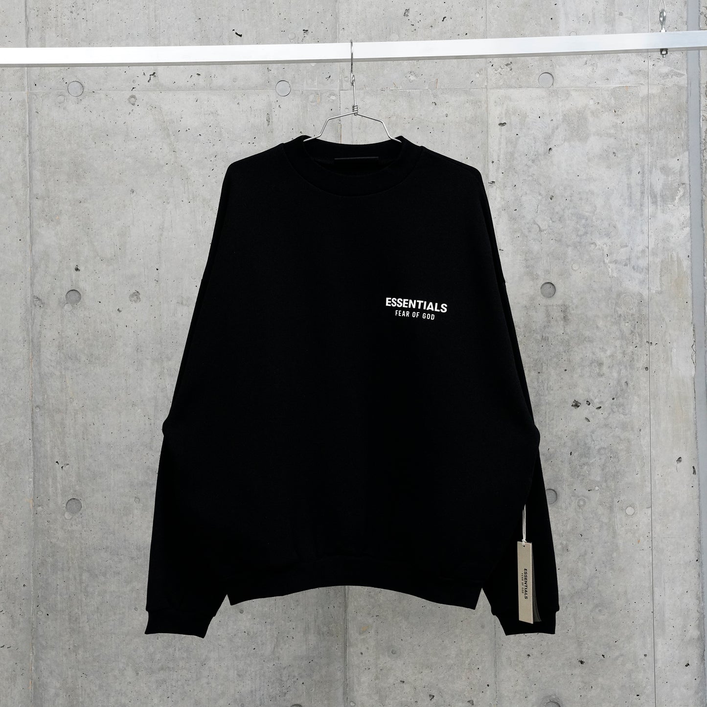 FLEECE CREWNECK / BLACK