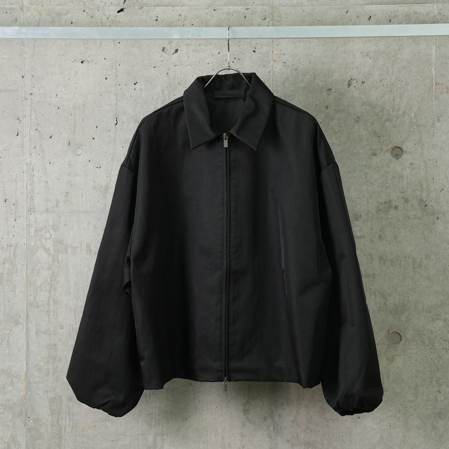 TEXTURED NYLON TRUCKER JACKET / BLACK