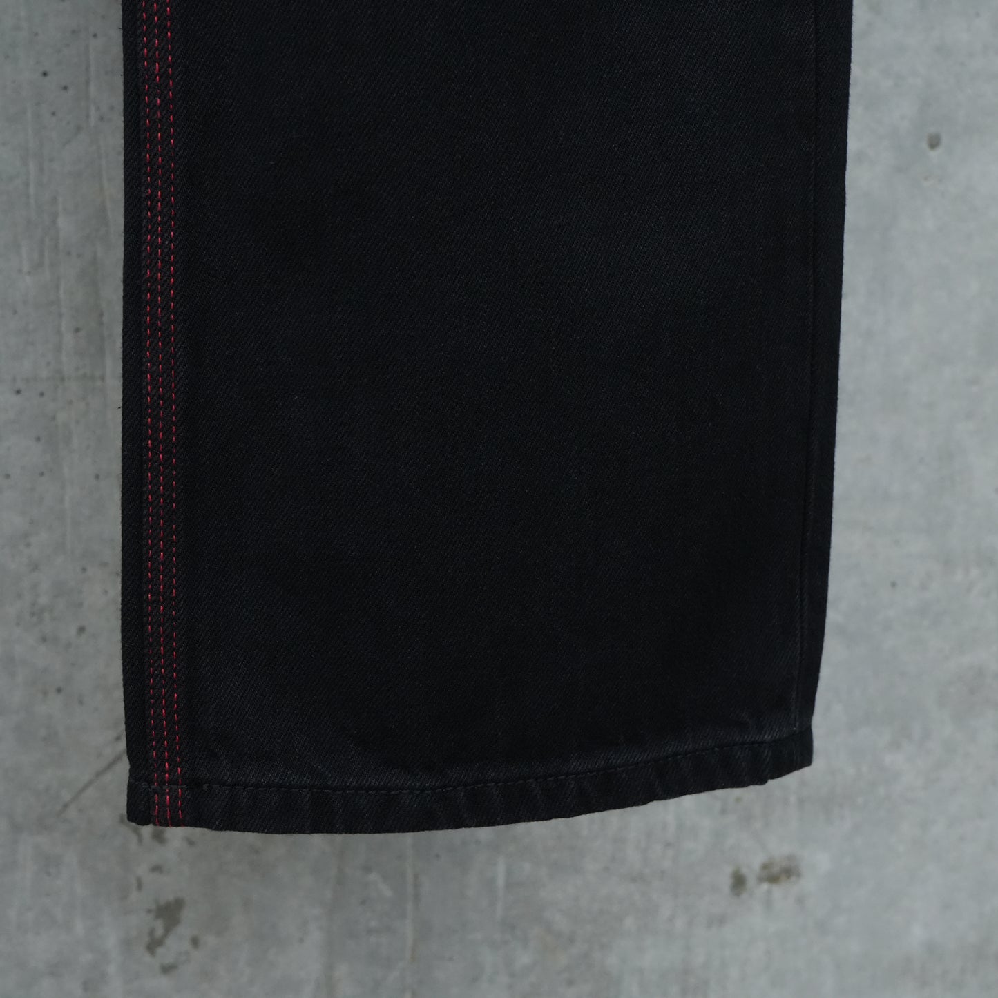 333 BLACK STRAIGHT CUT JEANS / BLACK