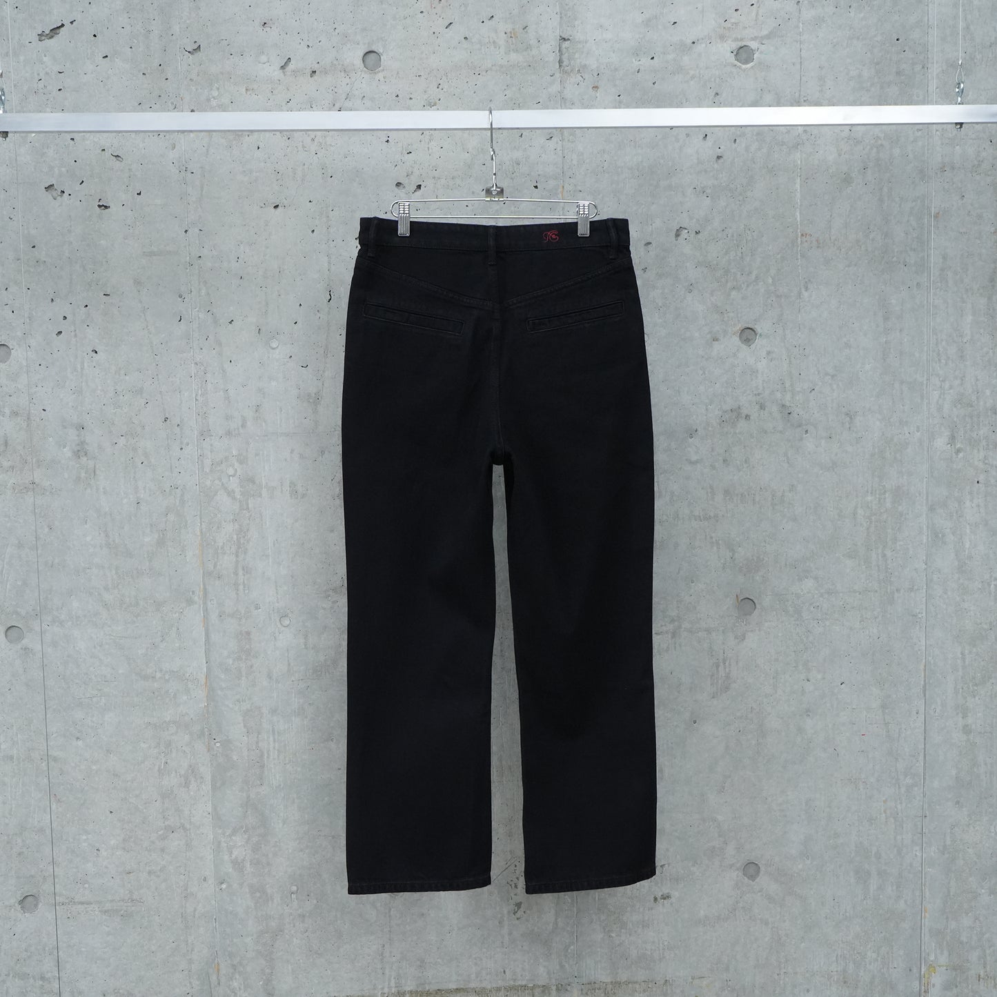 333 BLACK STRAIGHT CUT JEANS / BLACK