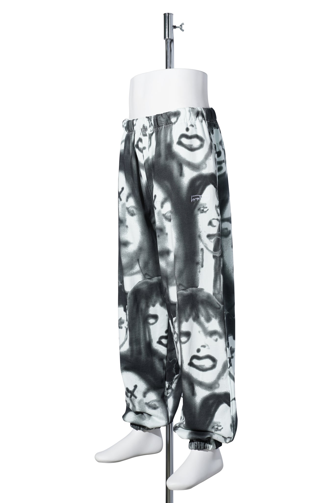 DILL FACES AOP SWEATPANTS / AOP