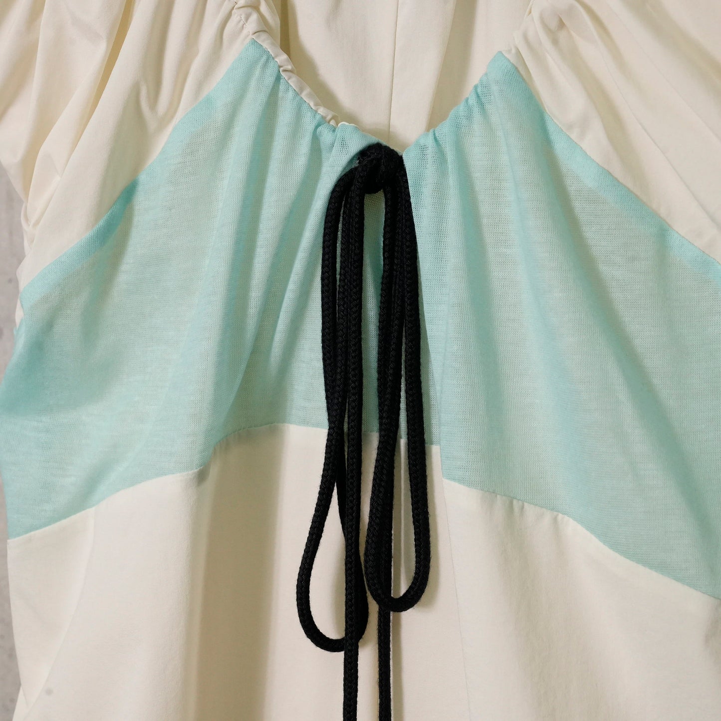 DRAWSTRING STRIP DRESS / WHITE&MINT