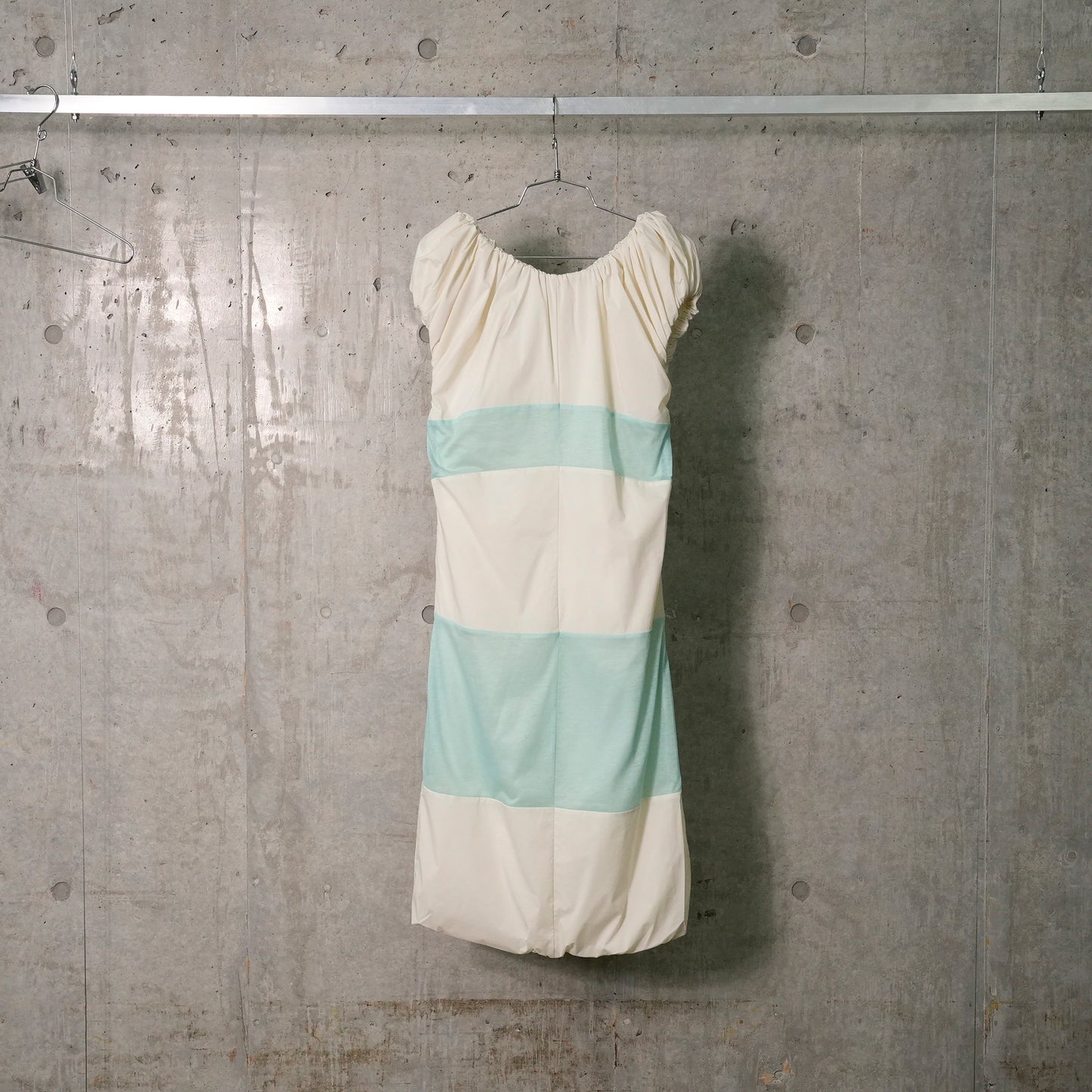 DRAWSTRING STRIP DRESS / WHITE&MINT