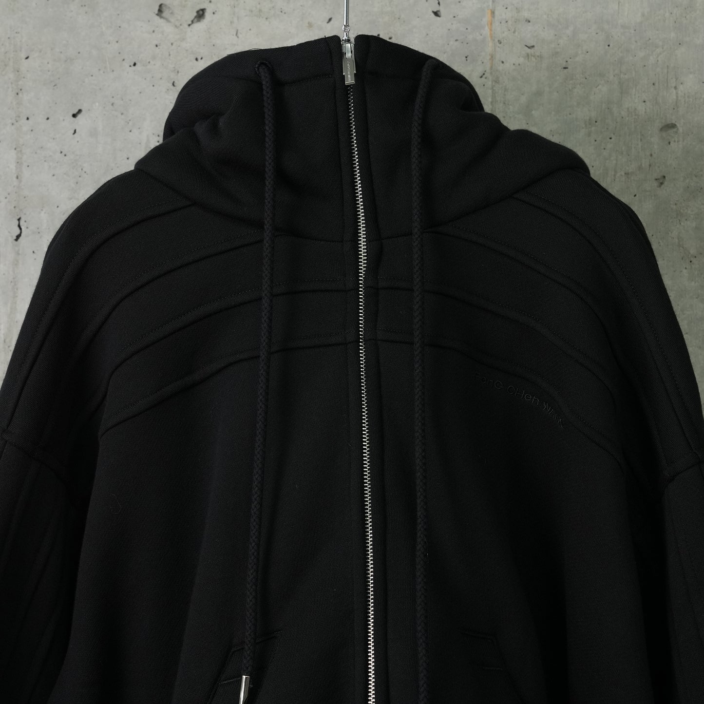 BLACK SEAMING HOODIE / BLACK