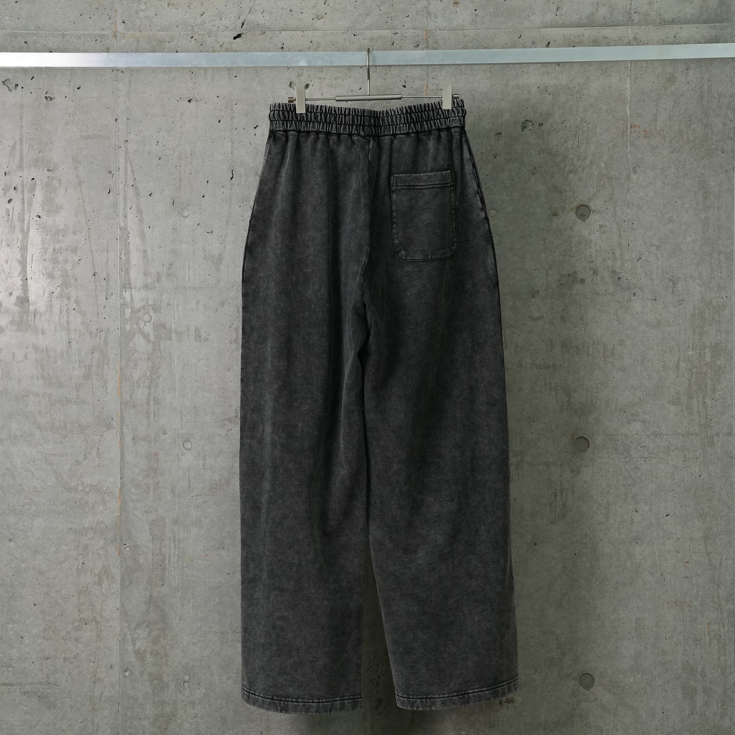 WASHED SEAMING SWEATPANTS / GRAY