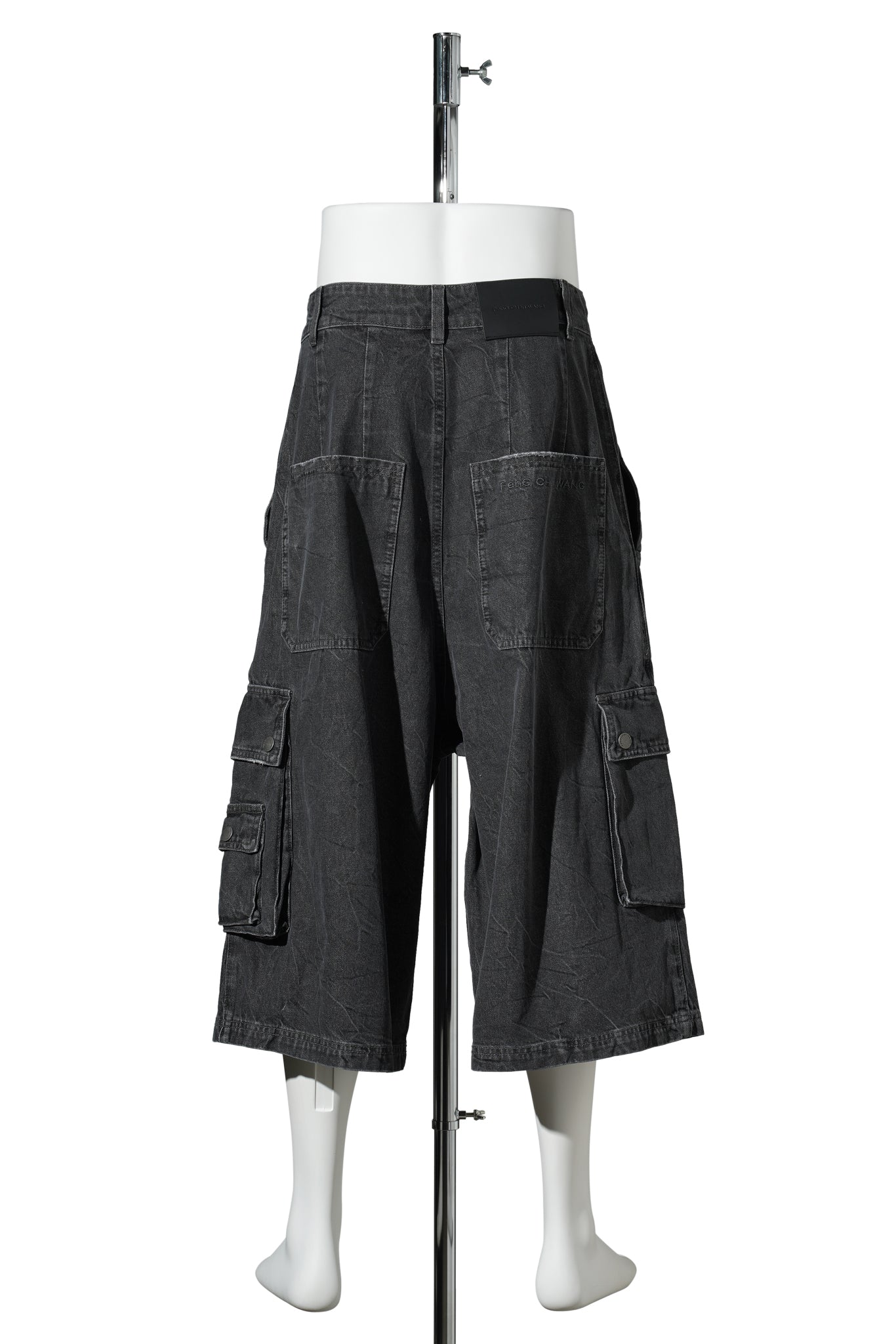 OVERSIZED  MID LENGTH DENIM CARGO TROUSER / GREY