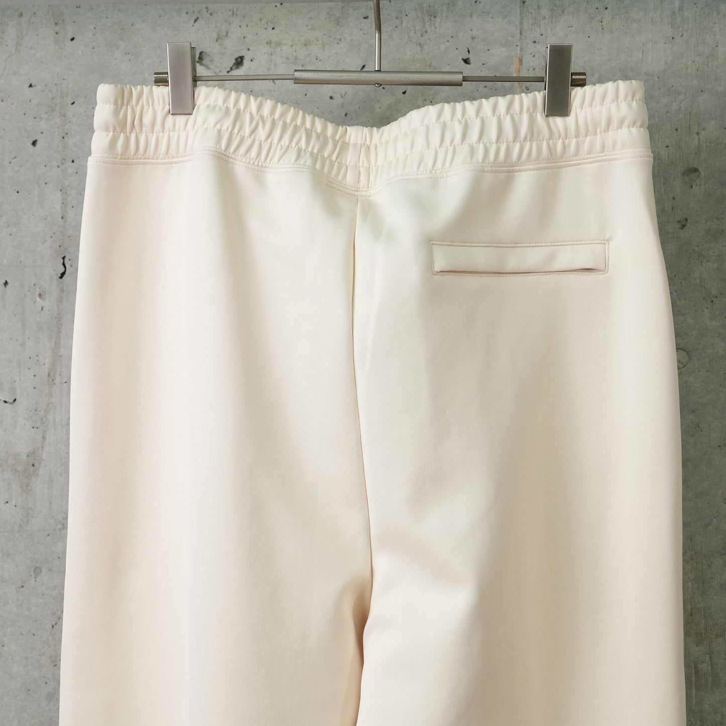 F+ ACE TRACK PANT / C001:IVORY