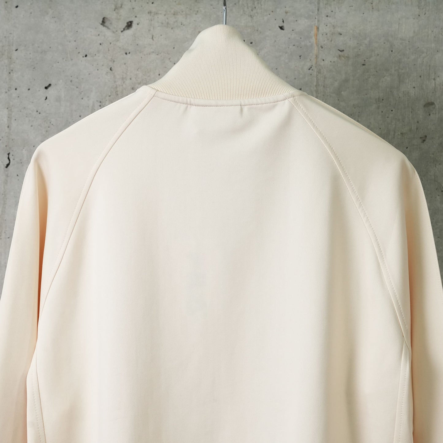 F+ ACE TRACK TOP / C001:IVORY