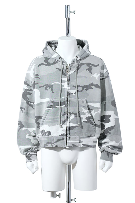 DISTRESSED WASH CROPPED CAMO HOODIE / GREY CAMO