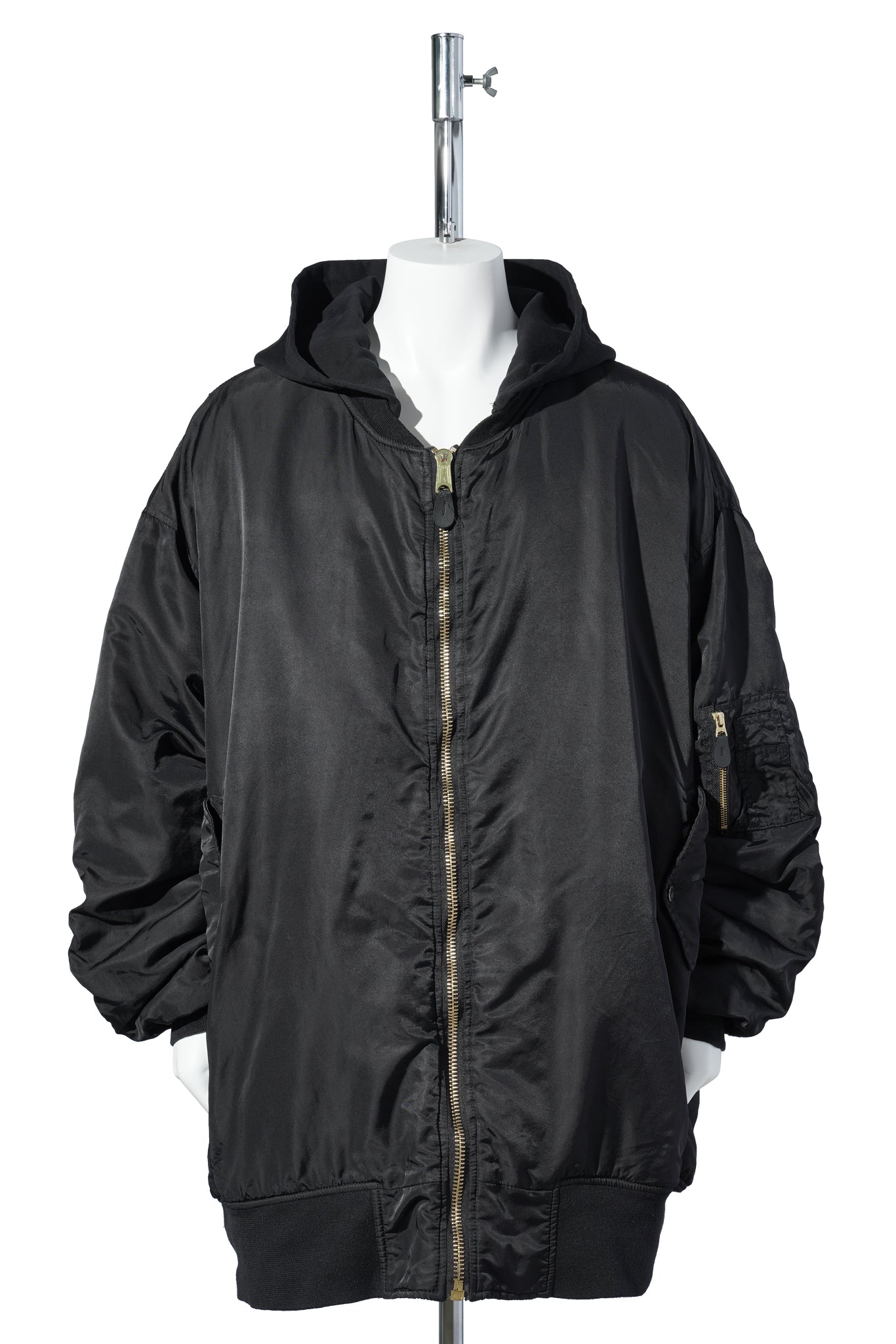 ANTIQUE WASH GIANT DETACHABLE HOODED NYLON PADDED BOMBER JACKET / BLACK