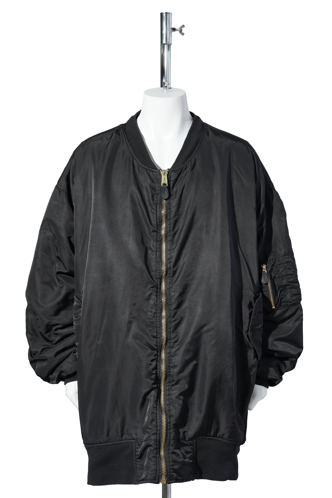 ANTIQUE WASH GIANT DETACHABLE HOODED NYLON PADDED BOMBER JACKET / BLACK