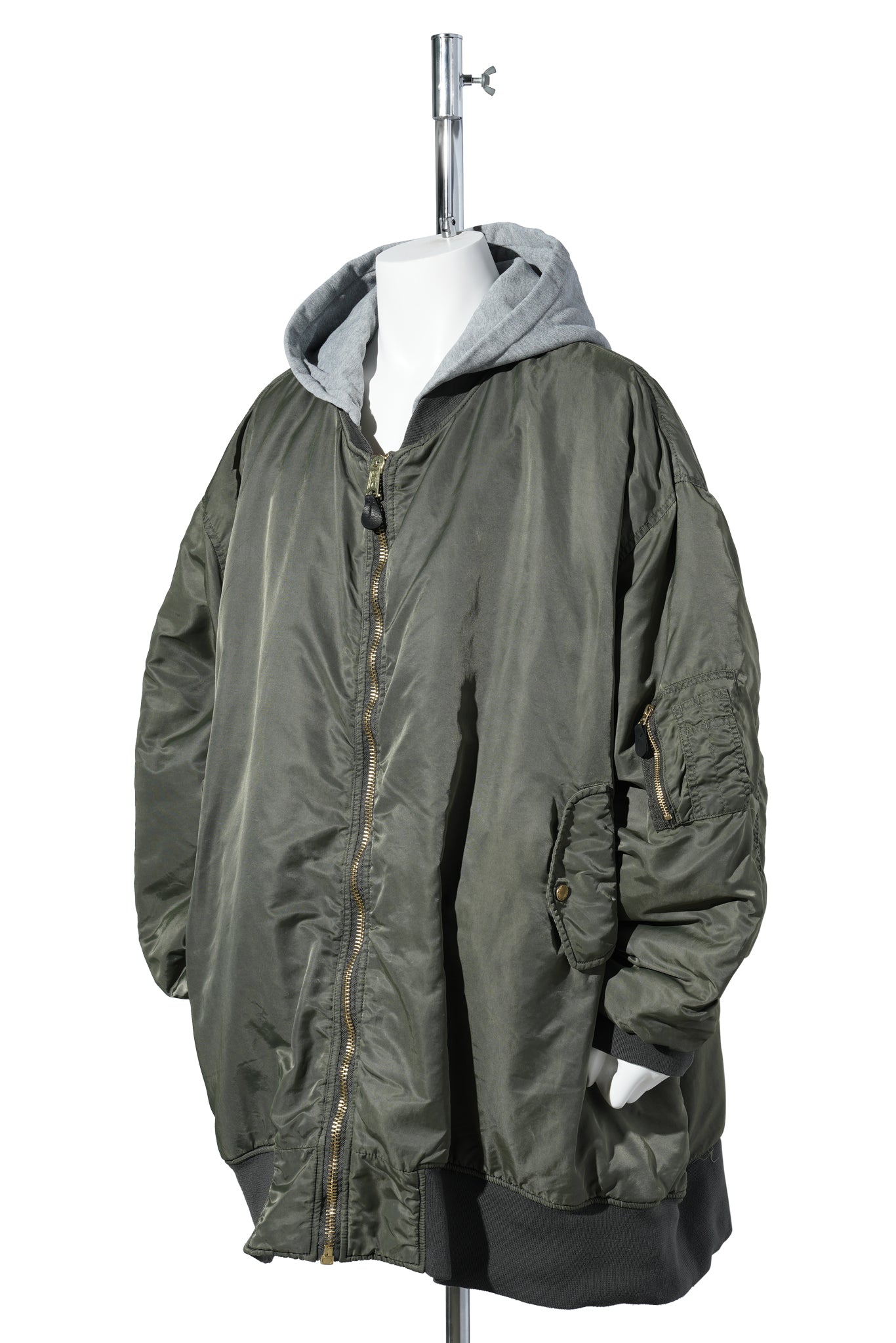 ANTIQUE WASH GIANT DETACHABLE HOODED NYLON PADDED BOMBER JACKET / OLIVE DRAB