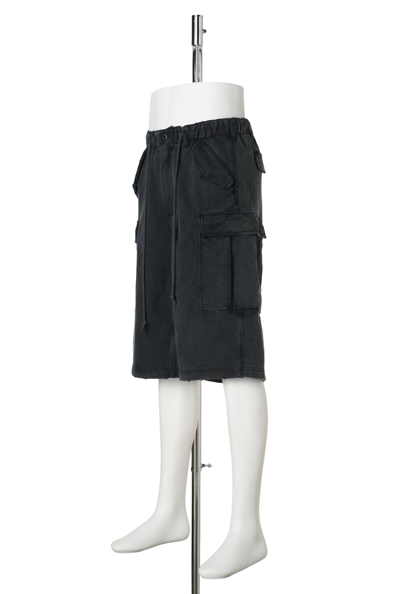 DISTRESSED SWEAT CARGO SHORT PANTS / BLACK