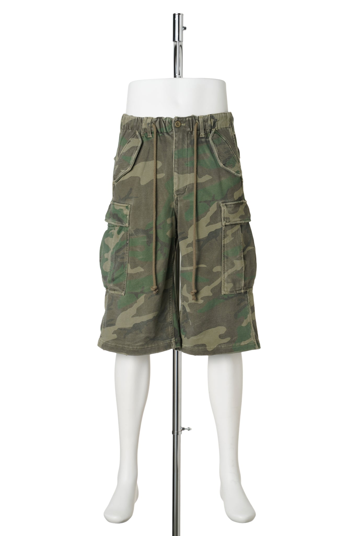 DISTRESSED SWEAT CARGO SHORT PANTS / CAMO