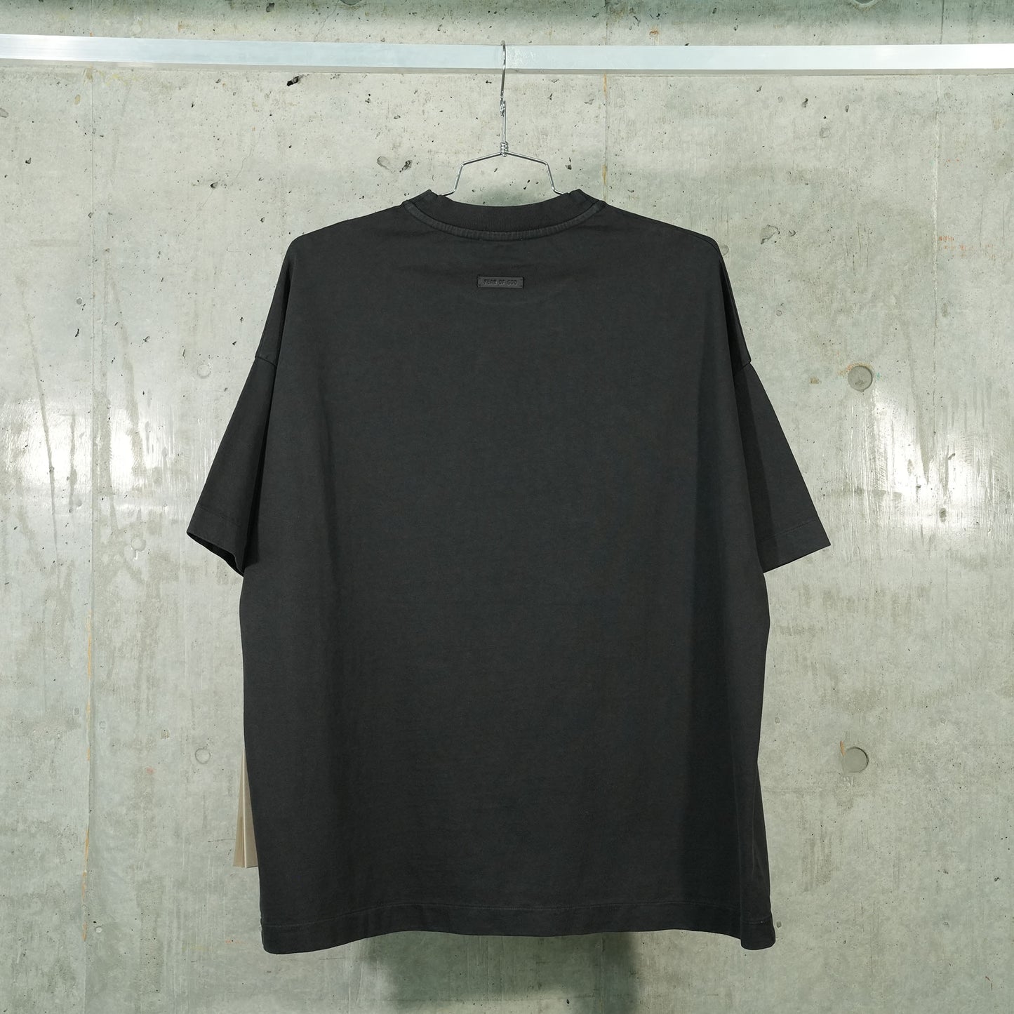 SHORT SLEEVE TEE - LOGO GREY PRINT / 001:BLACK