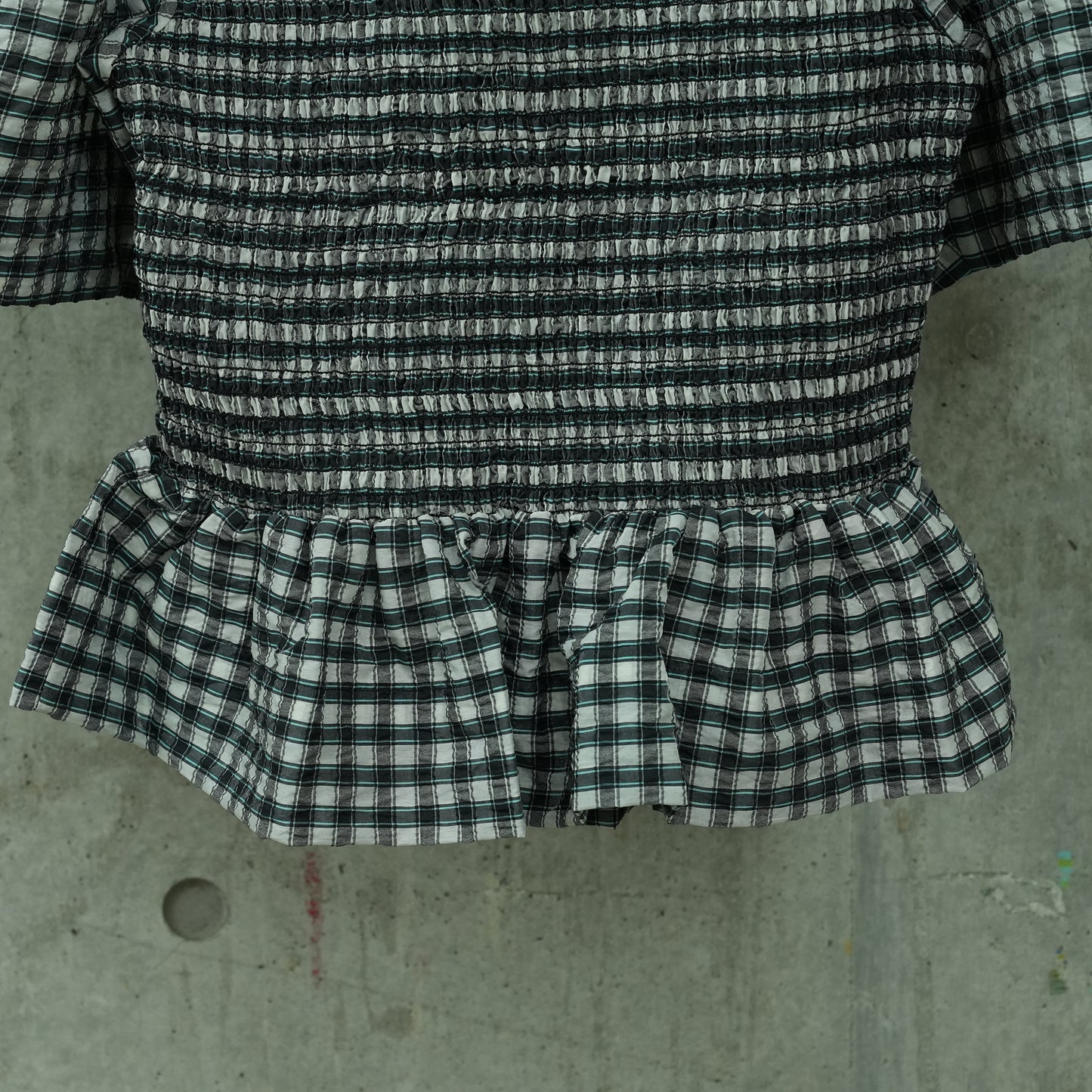 SEERSUCKER CHECK OPEN-NECK SMOCK BLOUSE / 135:EGRET