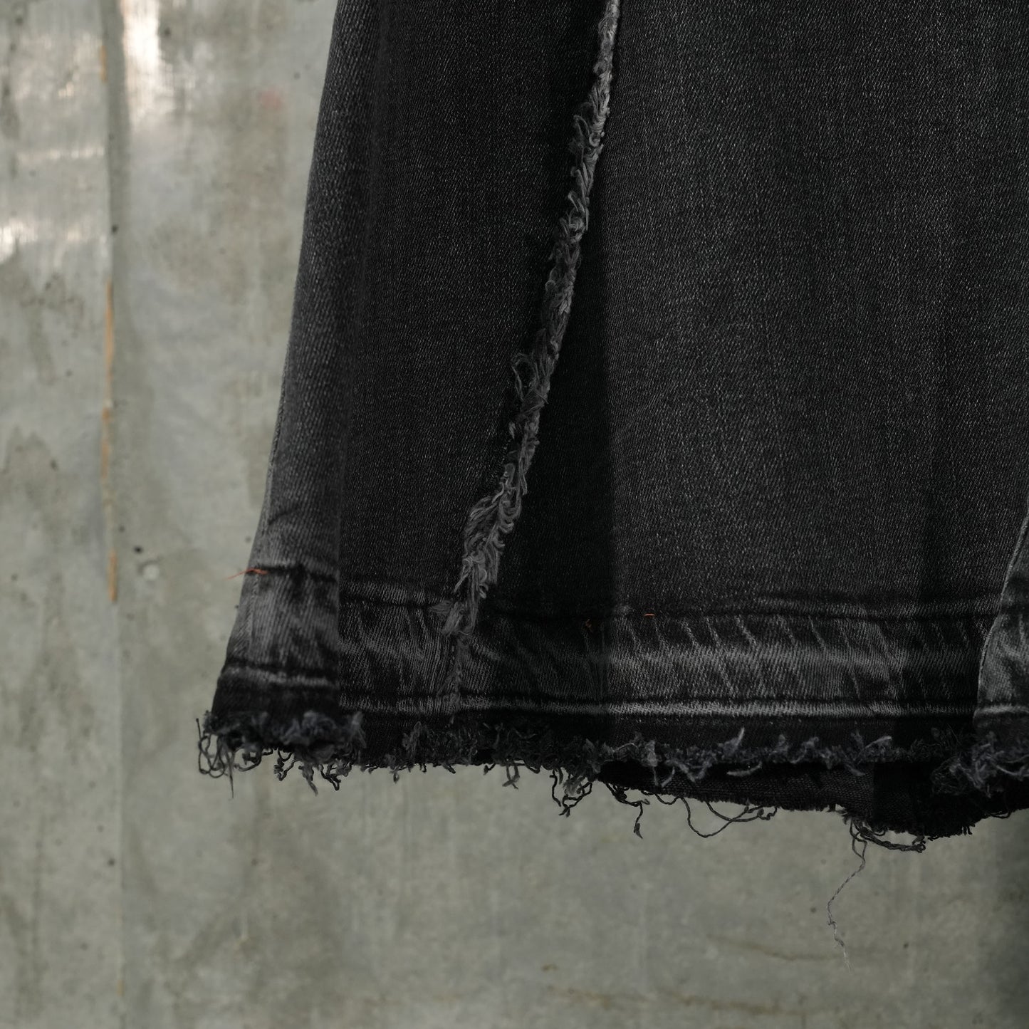 TINT EDGE DENIM LONG SKIRT / 006:WASHED BLACK/BLACK