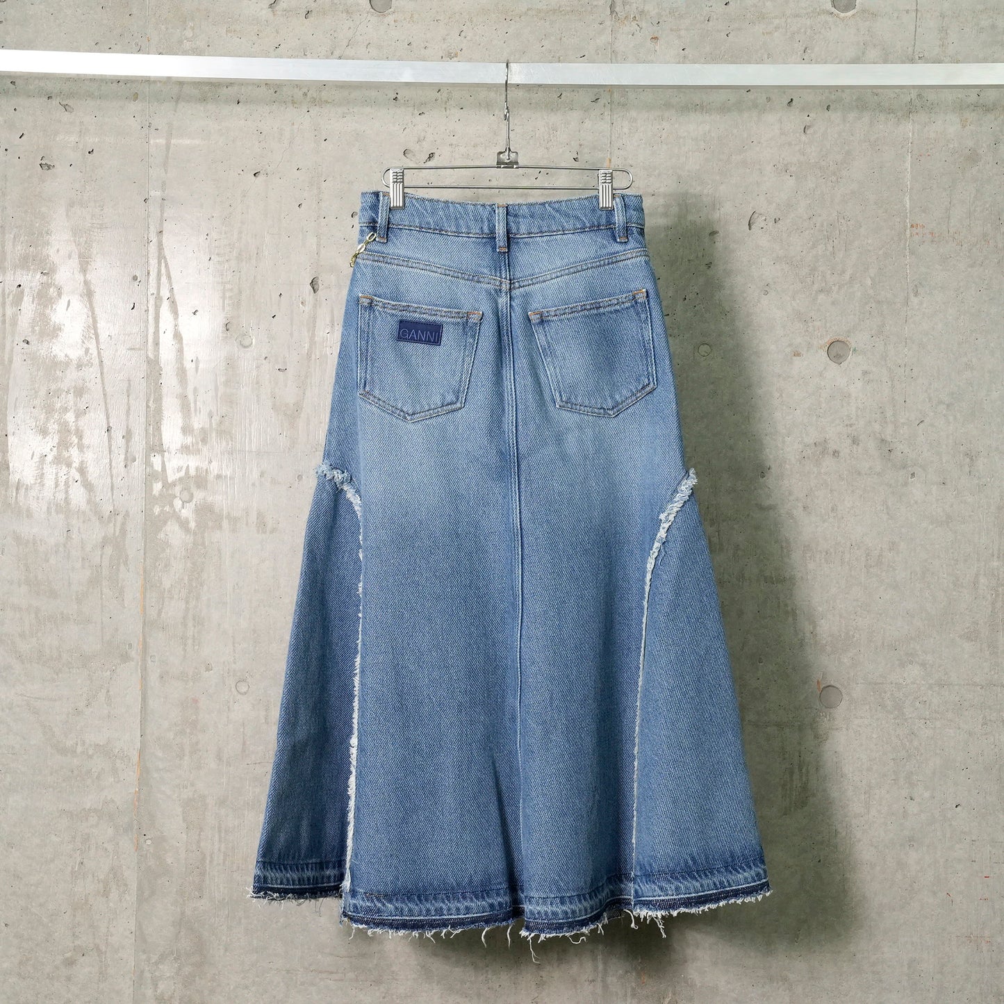 HEAVY DENIM MIDI SKIRT / MBLUSTONE