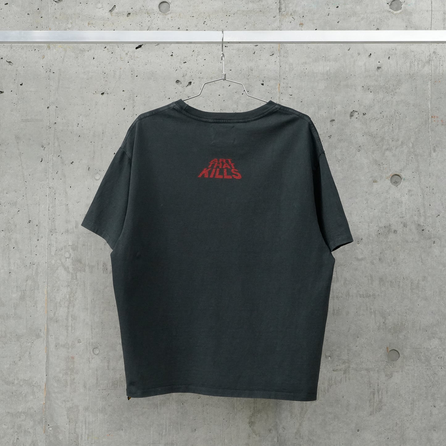 INTRO EXTRO REVERSIBLE TEE WIZER / WASHED BLACK