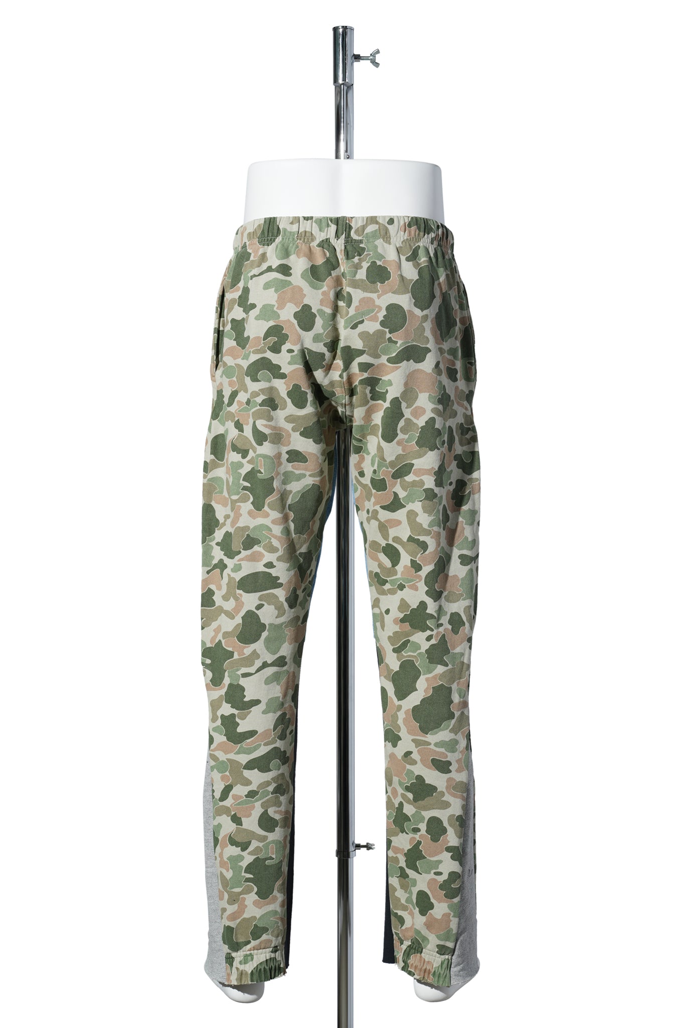 SWEATPANT FLARE / FROG CAMO PLAINS