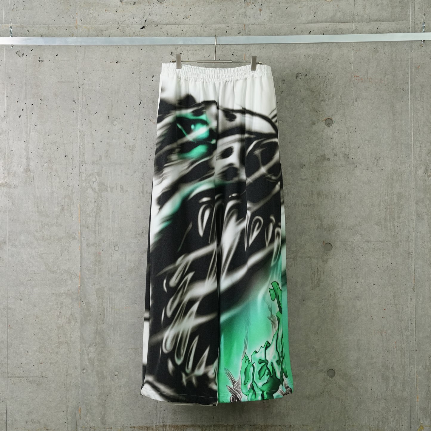 TRACKSUIT PANT / WHITE/BLACK/GREEN