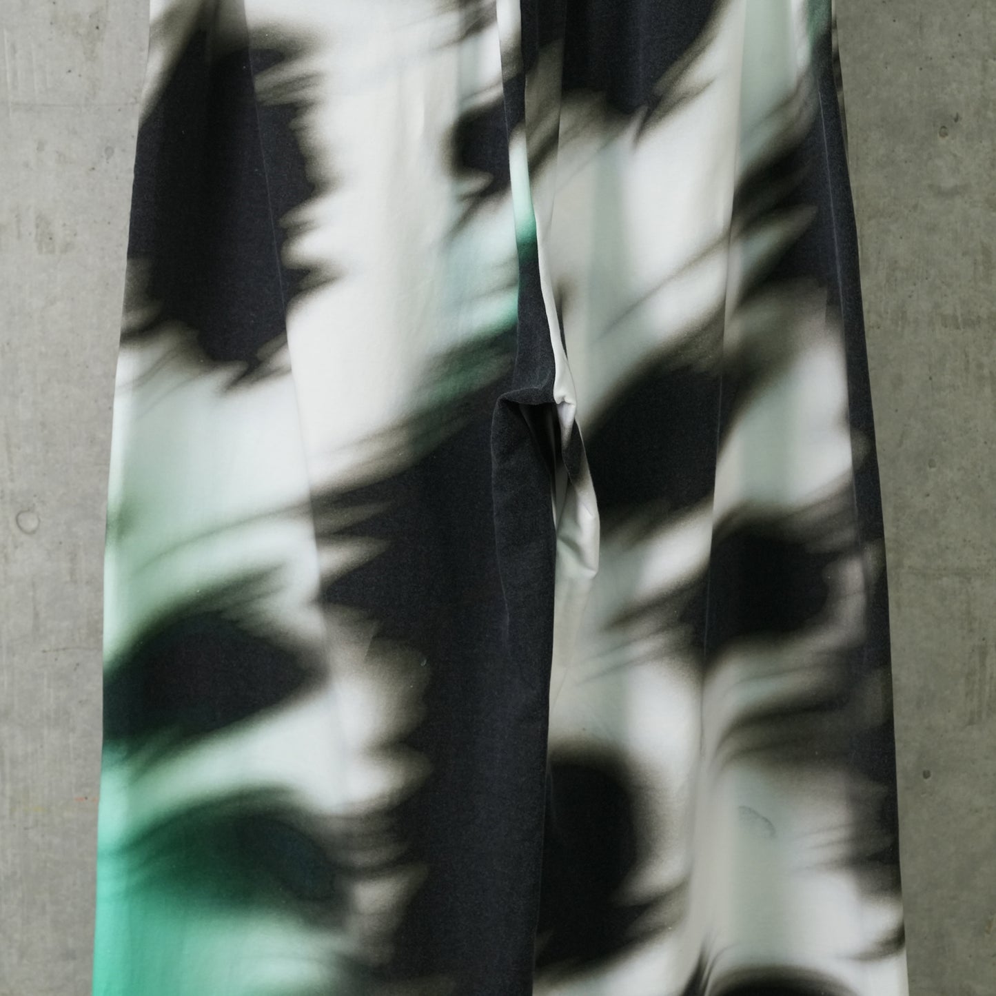 TRACKSUIT PANT / WHITE/BLACK/GREEN