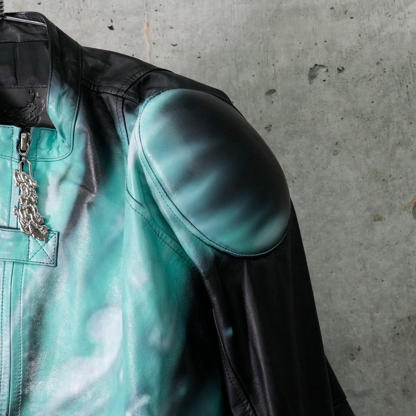 AIRBRUSHED LEATHER JKT / BLACK/TEAL