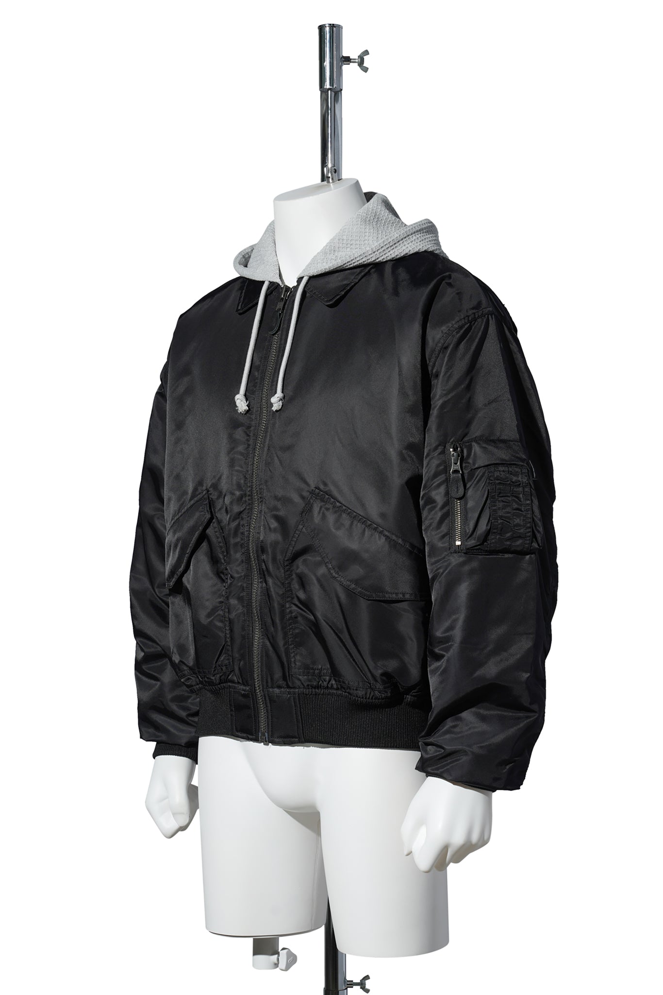 BOMBER JACKET / BLACK