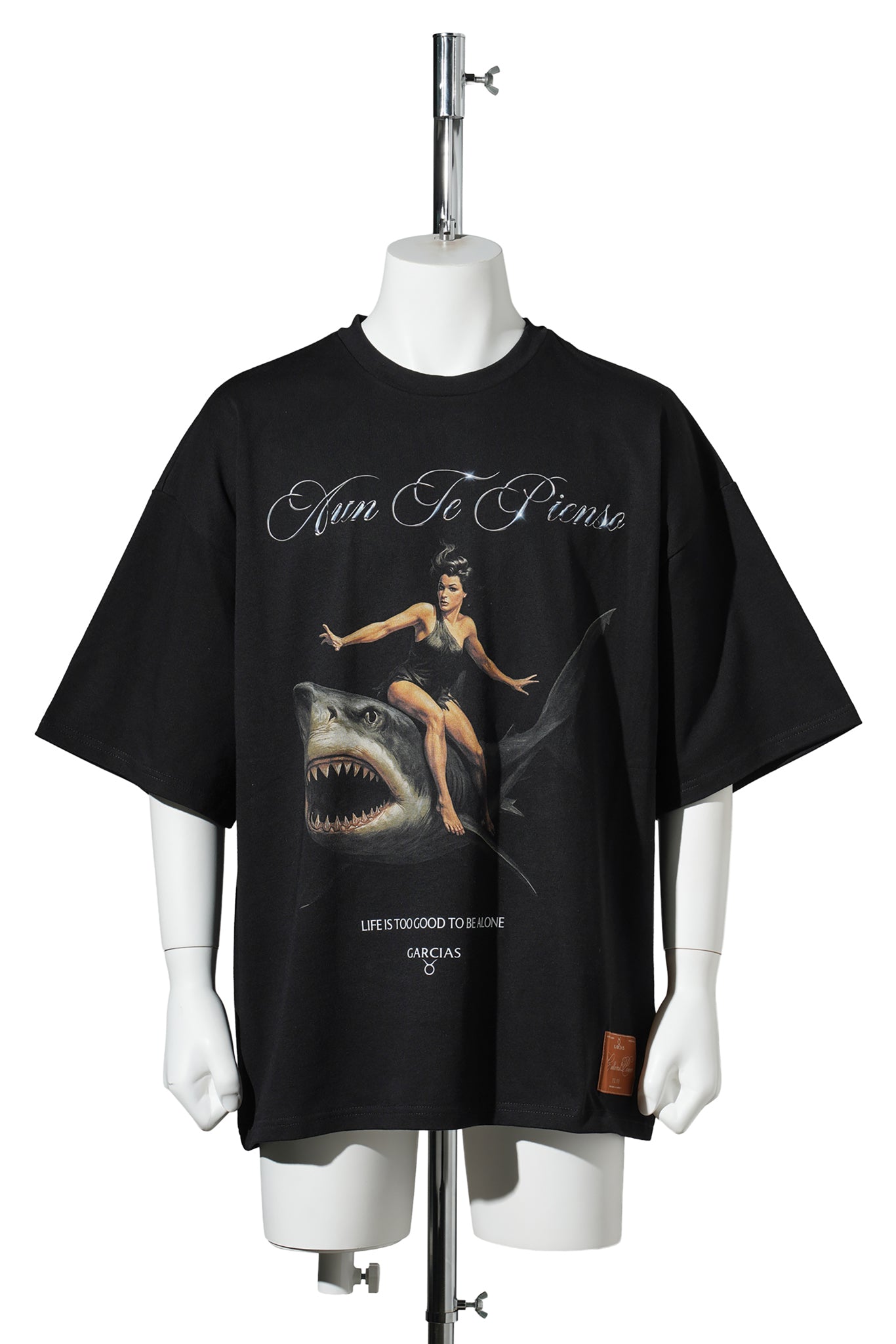 SHART VINTAGE T-SHIRT