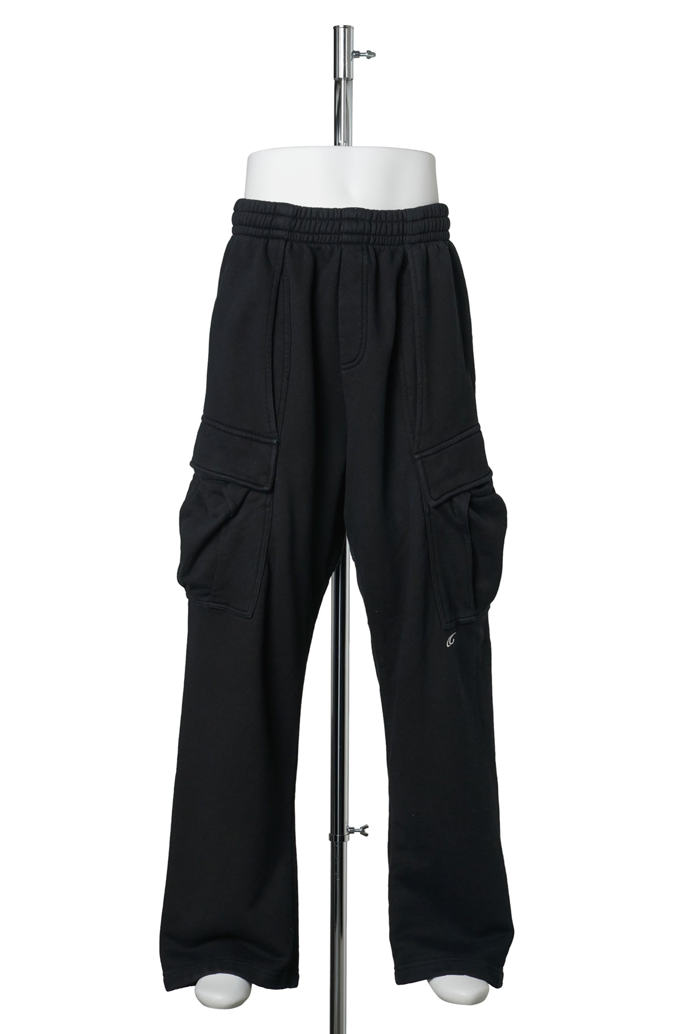 CARGO SWEATS V2 / ALMOST BLACK