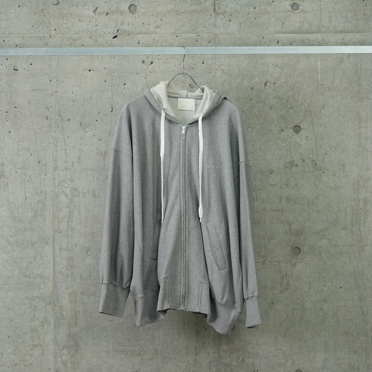 ZIPPED HOODIE / GREY MELANGE