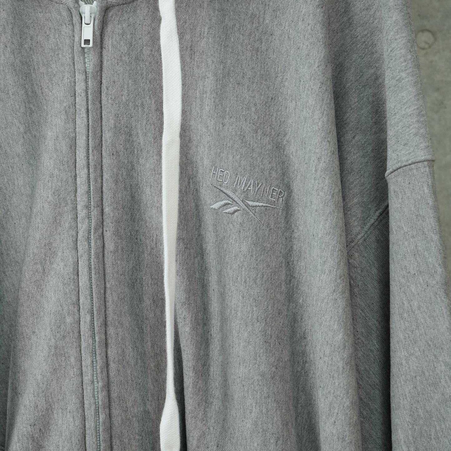 ZIPPED HOODIE / GREY MELANGE