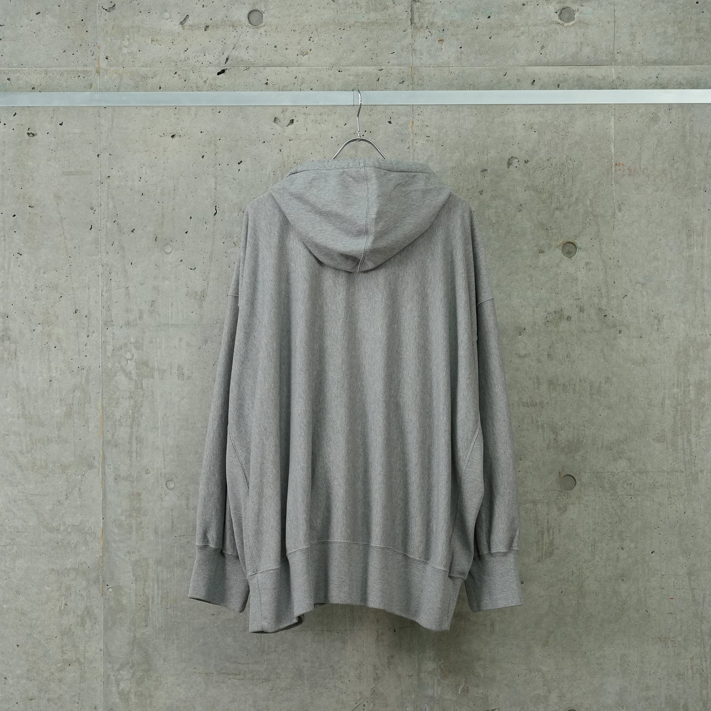 ZIPPED HOODIE / GREY MELANGE