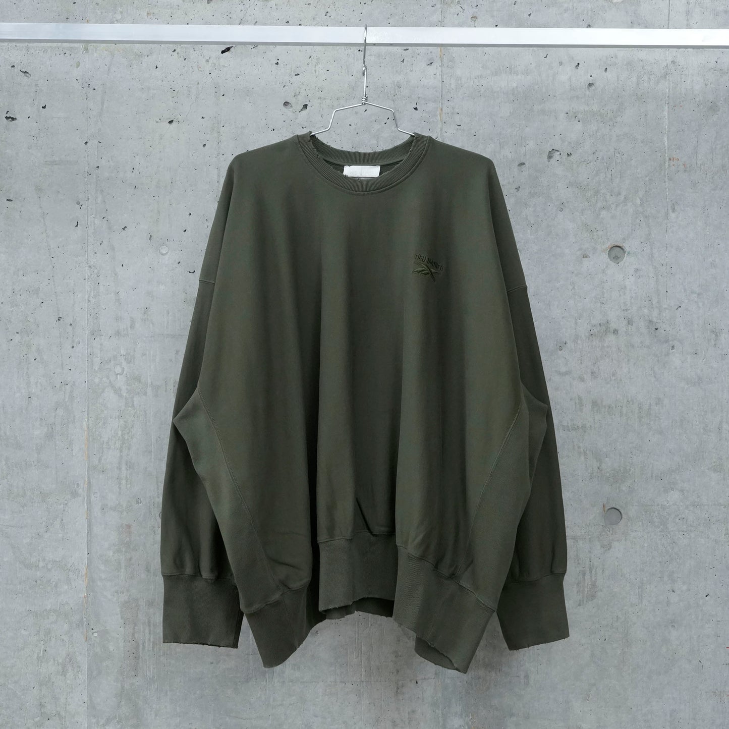 CREWNECK SWEATER / GREEN