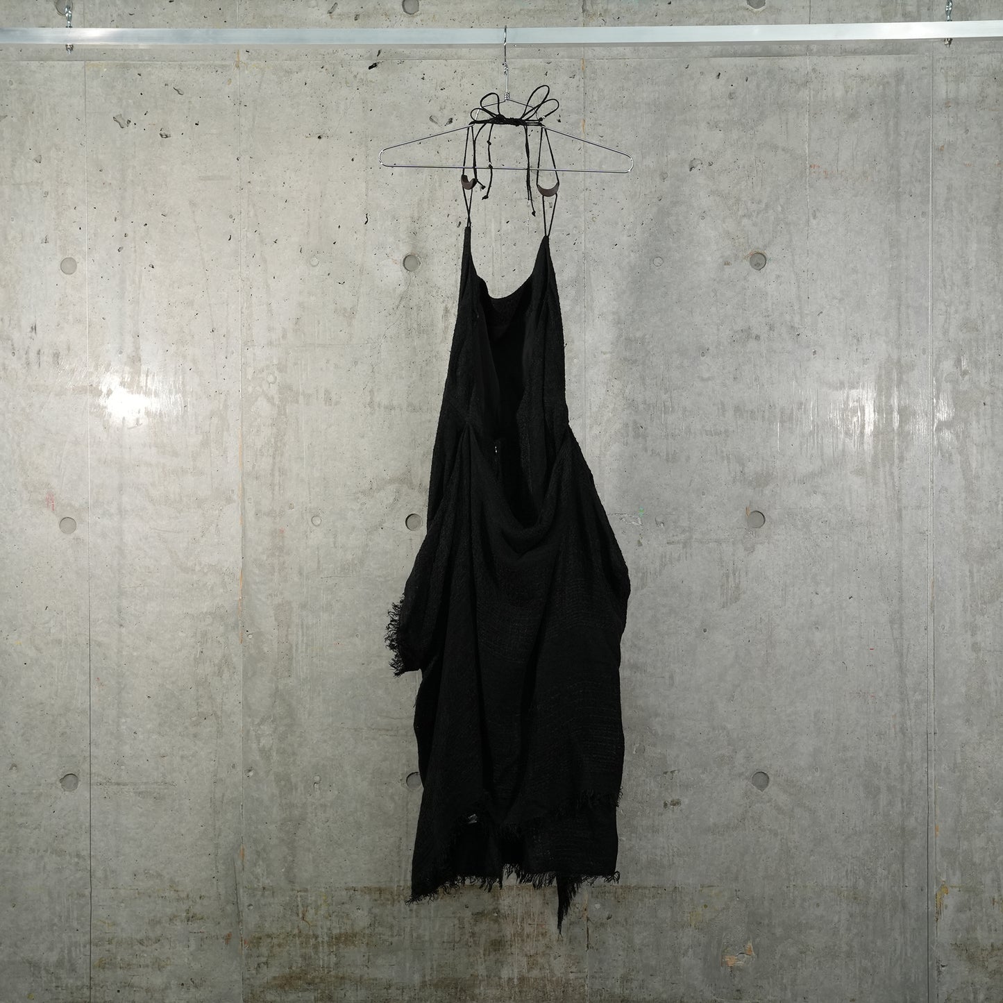 FRINGED CRESCENT DRESS / BLACK