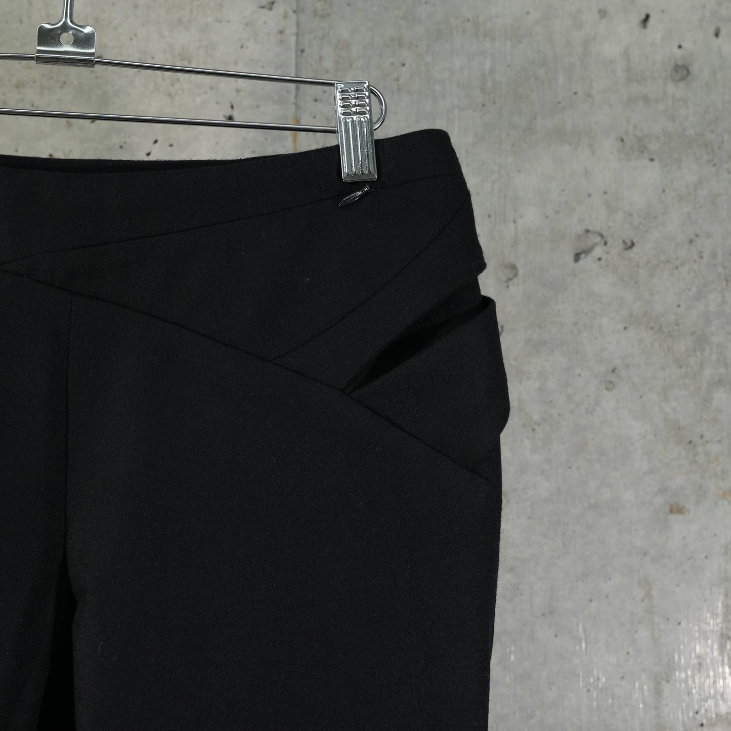 CINCHED POCKET PANTS w/ LEATHER BELT / BLACK