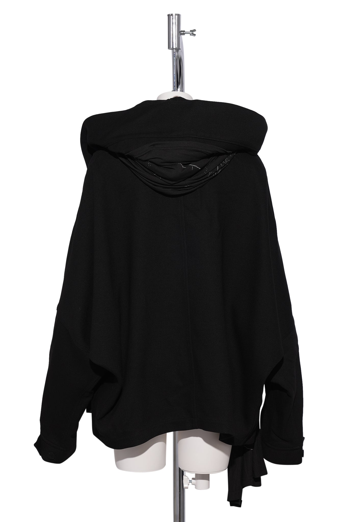 HOODED JAKCET W/ GRAPHIC MUFFLER / BLACK