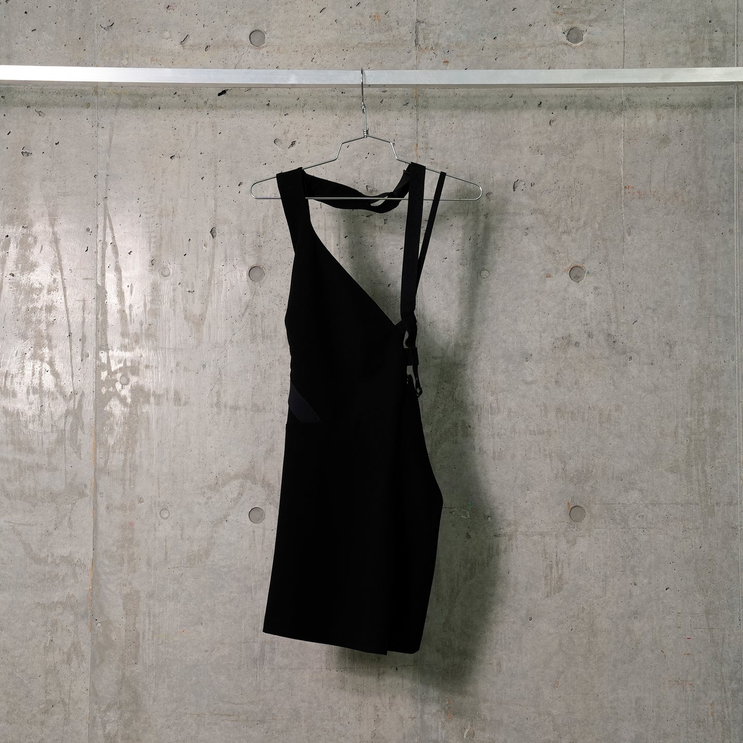 HALTER DRESS / BLACK